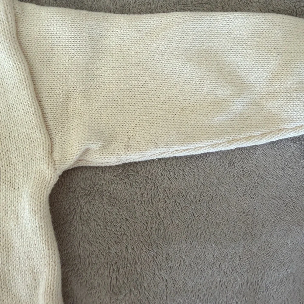 🆕Carter's Cream Embroidered Sweater nwt